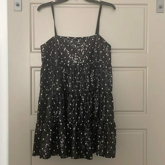 Zara SEQUIN DRESS Short MINI
POLKA DOT Ruffled Hem - Picture 2 of 5